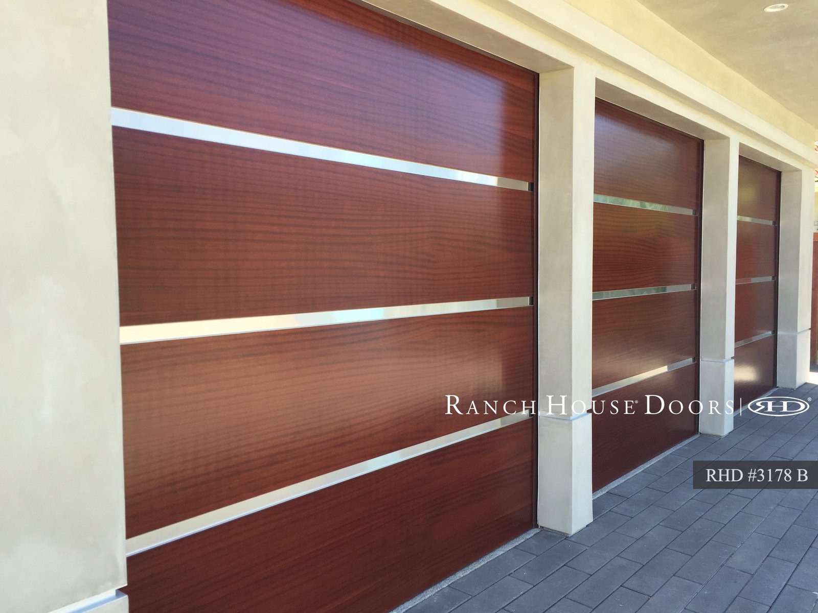 Ranch House Doors Contemporary style 3178B